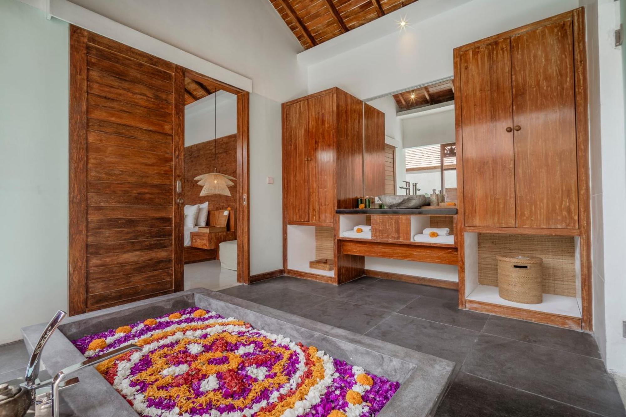 Manca Villa Canggu By Ini Vie Hospitality ภายนอก รูปภาพ